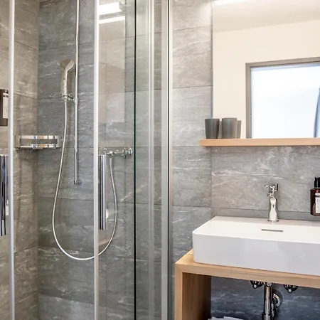 Hotel Meiringen Мейринген