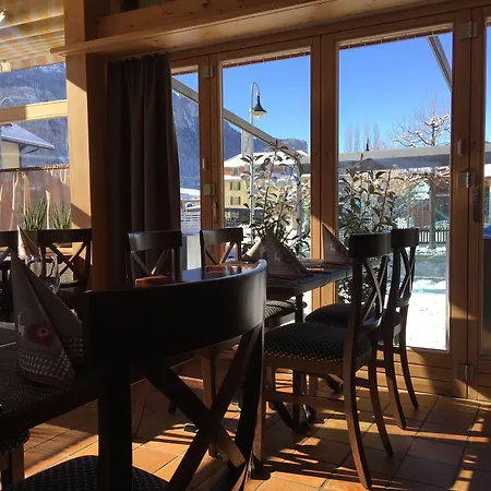 Hotel Meiringen 마이링겐